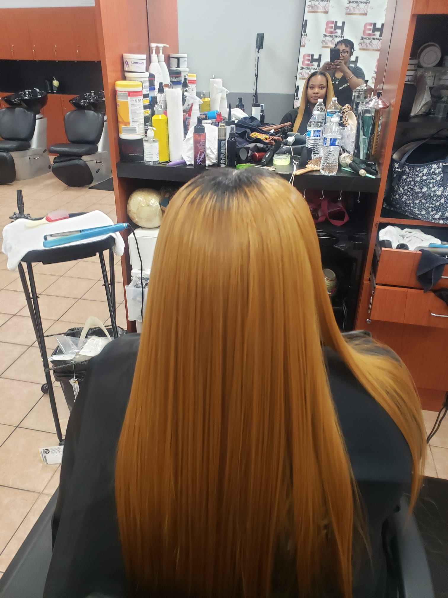 High quality beauty services, Men's hairstyling services, Women's hair services, Kids hair services, Beauty salon, Beauty salon services Silver Spring, Hair stylist near me, Beauty salons near me Silver Spring, Beauty salon and barber shop, Best hair stylist near me, Black hair stylist near me,